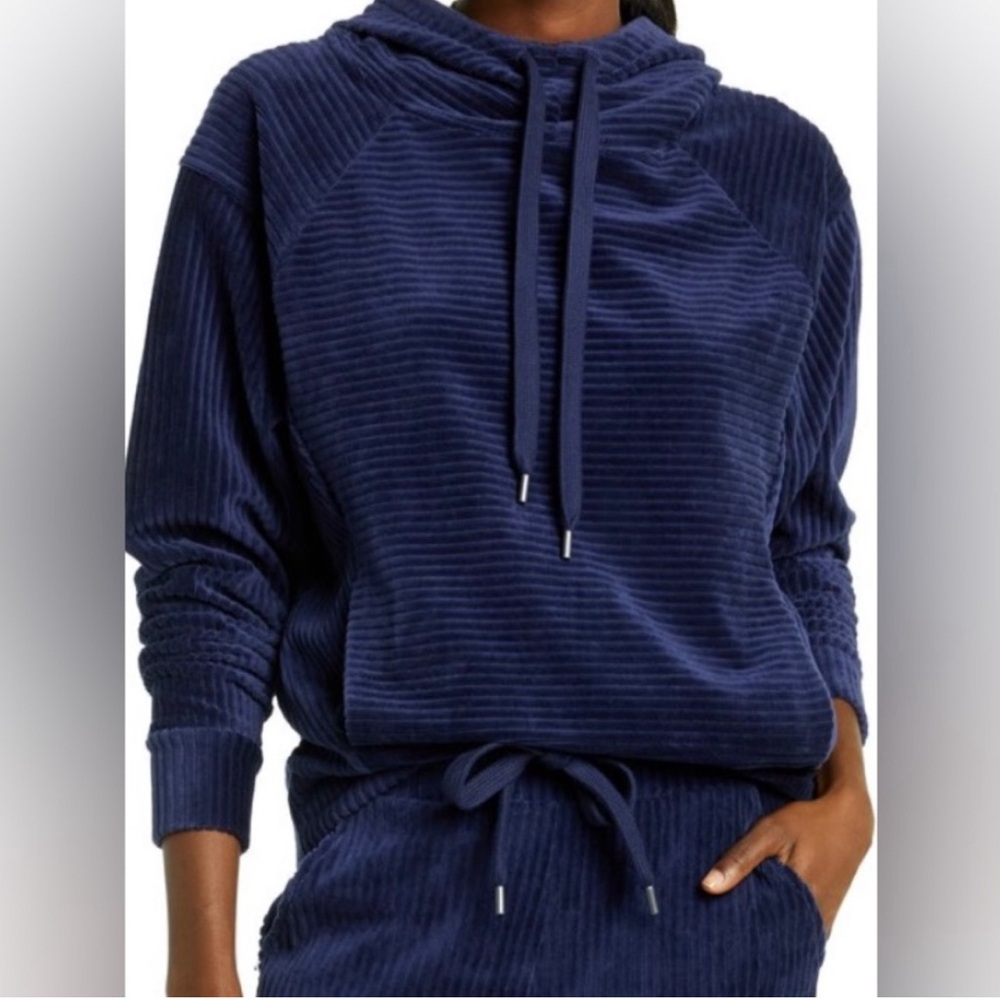 Zella plush corduroy ribbed sweatshirt with thick shoelace strings in navy